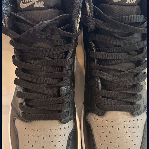 Jordan 1 Shadow - Picture 3 of 7